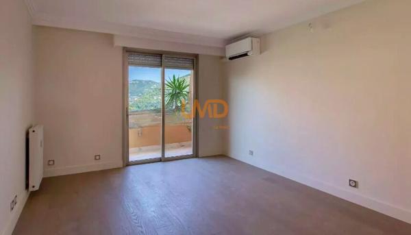 Nice , Magnifique Appartement 4 Pièces avec Solarium
