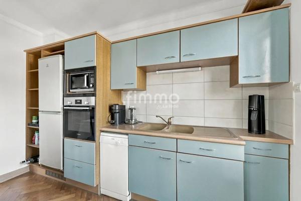 Appartement de 3 pièces de 95 m² avec terrasse-cave-parking
