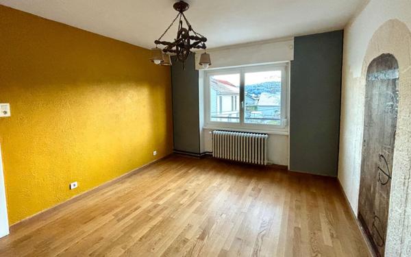 Maison à vendre    4 pièces •  Épinal