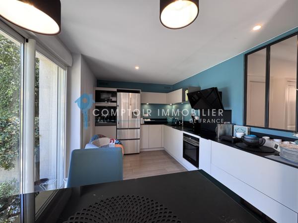 Maison
                                                                                                                                                                                                                                                                                                                        4 pièce(s)                                                                                                                                                                                                          3 chambre(s)                                                                                                                                                                                                          114  m²