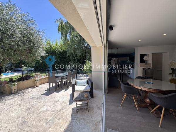 Maison
                                                                                                                                                                                                                                                                                                                        4 pièce(s)                                                                                                                                                                                                          3 chambre(s)                                                                                                                                                                                                          114  m²