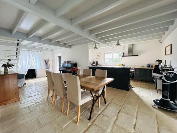 Maison 6 pièce(s) 5 chambre(s) 186 m²