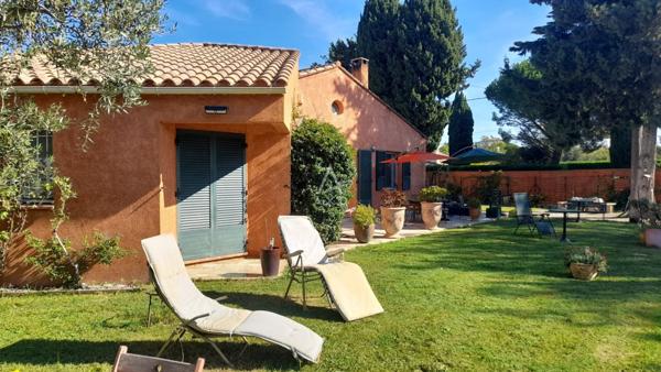 Arles - Maison familiale avec jardin et piscine, proche du centre ville