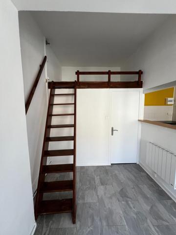Appartement à SAINT-ETIENNE, 42000 - 1 pièce 28m²