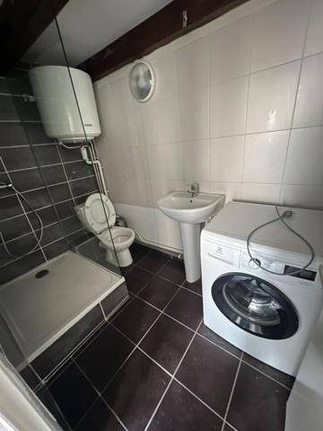Appartement à SAINT-ETIENNE, 42000 - 1 pièce 28m²
