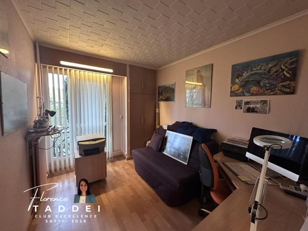 Au calme - T3 en RDC avec terrasse et parking privé