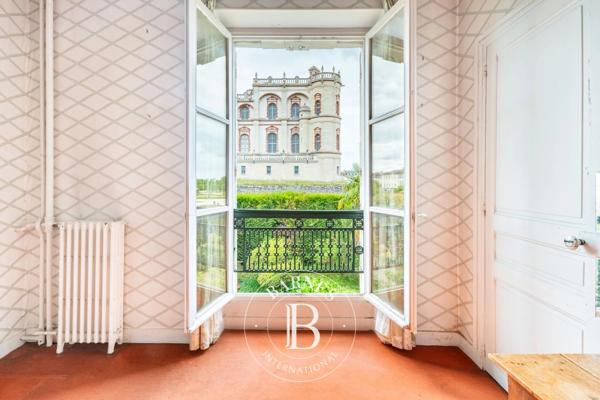 Saint-Germain-en-Laye, Maison 7 Chambres -  244 m² à vendre