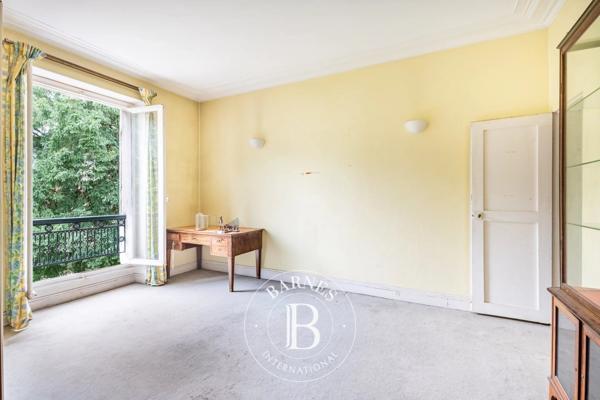 Saint-Germain-en-Laye, Maison 7 Chambres -  244 m² à vendre