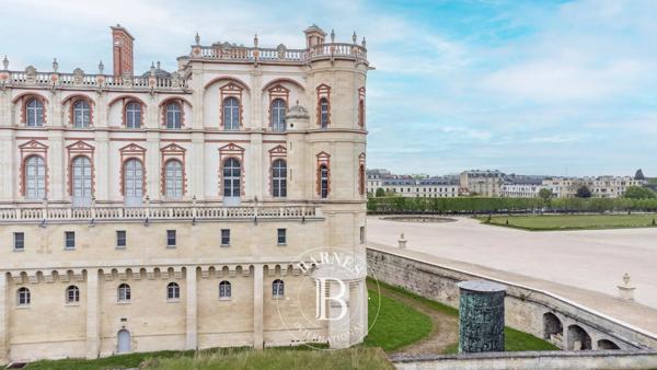 Saint-Germain-en-Laye, Maison 7 Chambres -  244 m² à vendre