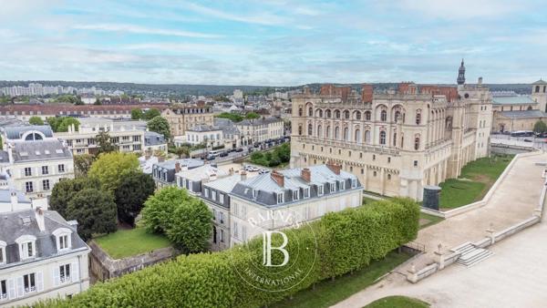 Saint-Germain-en-Laye, Maison 7 Chambres -  244 m² à vendre