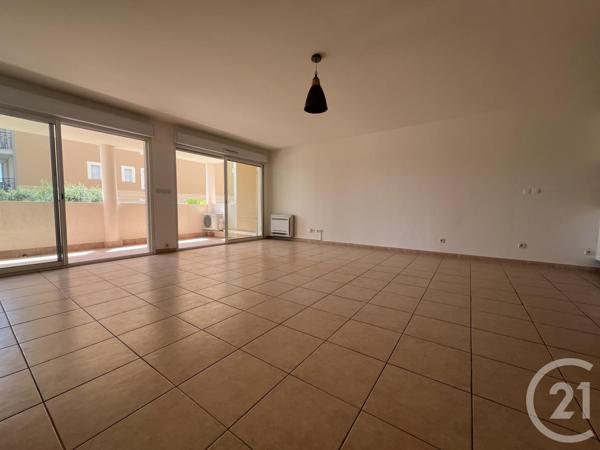 Appartement F4 à vendre  4 pièces - 92,39 m2 HYERES - 83