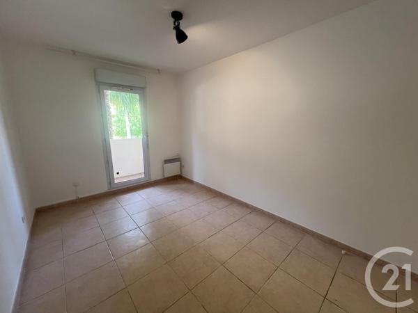 Appartement F4 à vendre  4 pièces - 92,39 m2 HYERES - 83