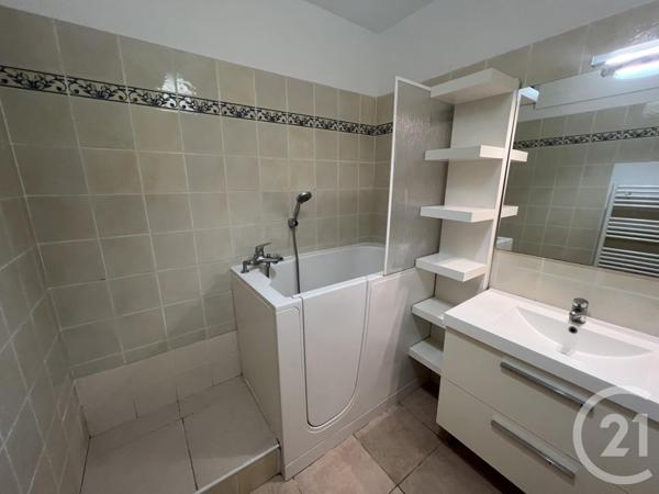 Appartement F4 à vendre  4 pièces - 92,39 m2 HYERES - 83