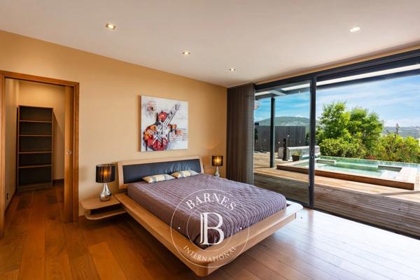 Porticcio, Villa 7 Chambres -  323 m² à vendre
