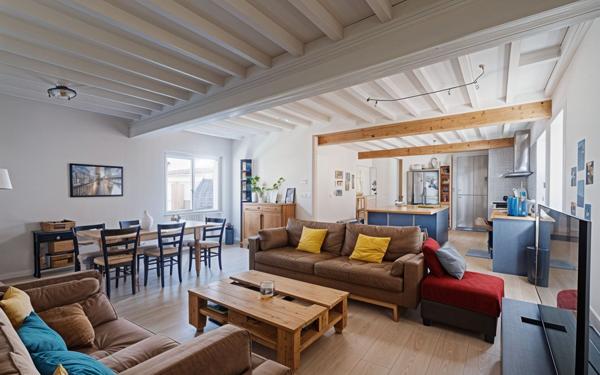 Appartement à vendre    4 pièces • 125,47 m2 Belleville