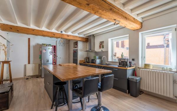 Appartement à vendre    4 pièces • 125,47 m2 Belleville