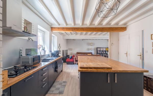 Appartement à vendre    4 pièces • 125,47 m2 Belleville