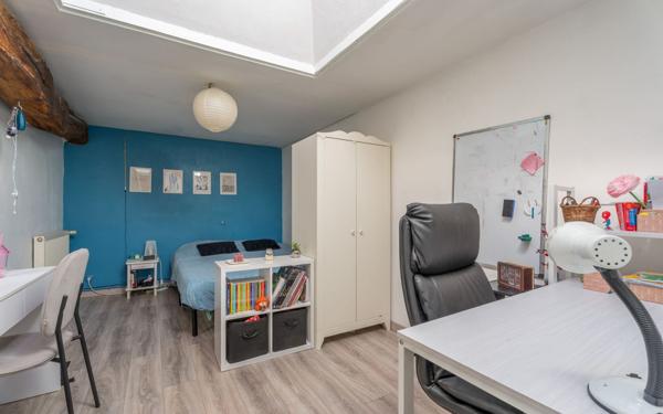 Appartement à vendre    4 pièces • 125,47 m2 Belleville