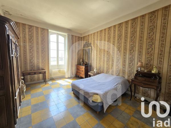 Maison à vendre 8 pièces 219 m² Nîmes