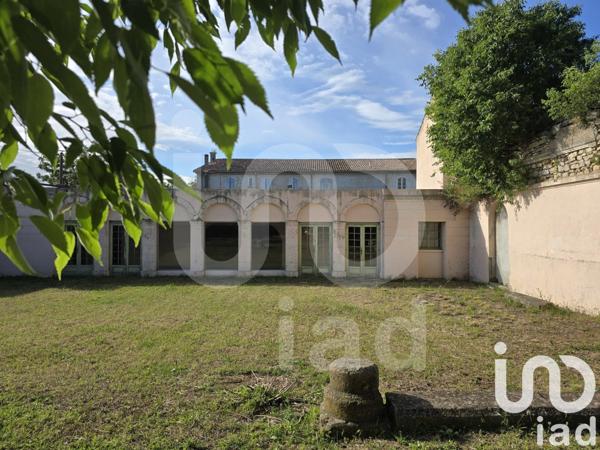 Maison à vendre 8 pièces 219 m² Nîmes