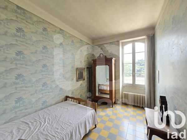 Maison à vendre 8 pièces 219 m² Nîmes