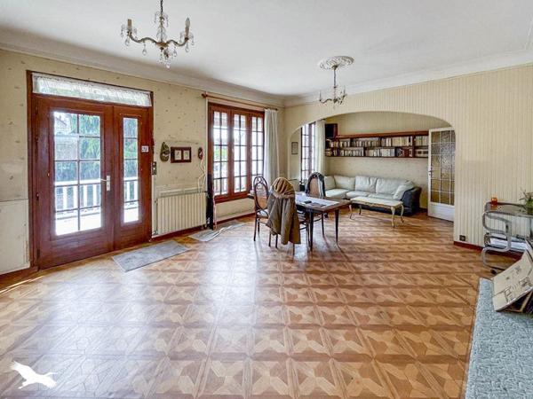 Maison à vendre |  Poissy |  7 pièces | 231 m²