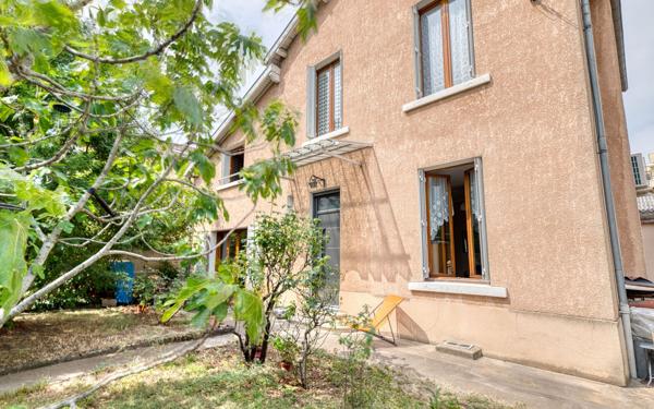Maison à vendre    6 pièces • 165 m2 Lyon 3