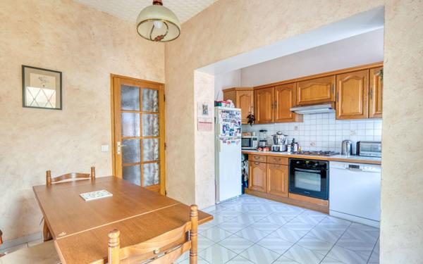 Maison à vendre    6 pièces • 165 m2 Lyon 3