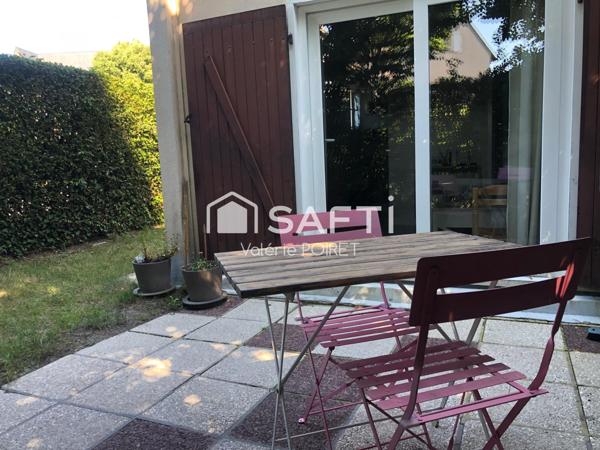 CHARMANT APPARTEMENT AVEC JARDIN