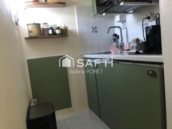 CHARMANT APPARTEMENT AVEC JARDIN