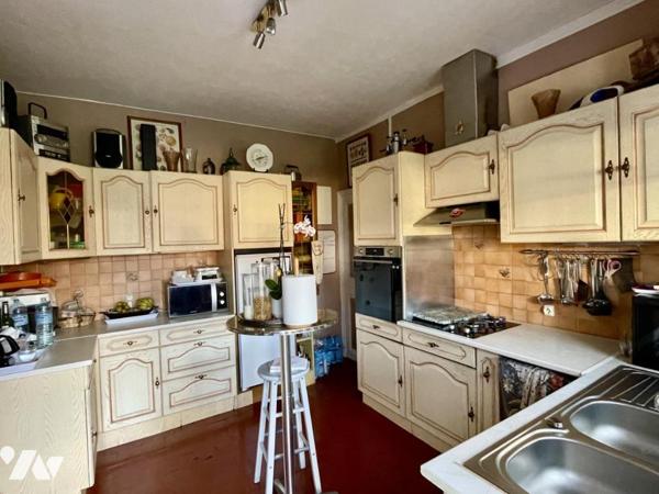 Maison ancienne avec dépendance