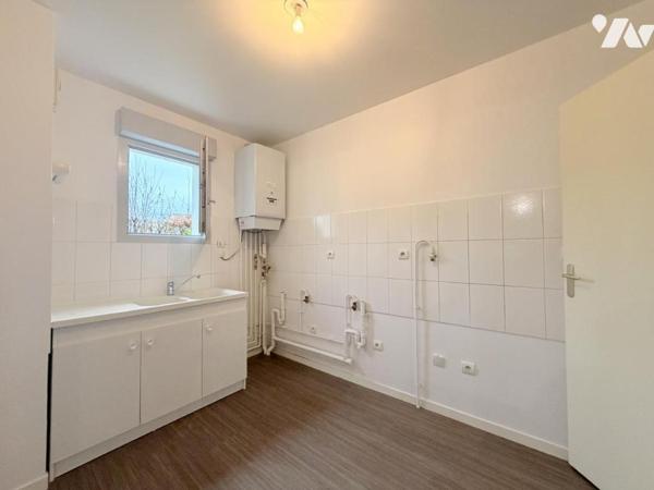 CENTRE VILLE - F3 82 M - REZ DE JARDIN 