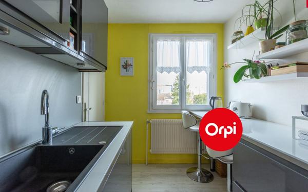 Appartement à vendre    3 pièces • 55 m2 Bron