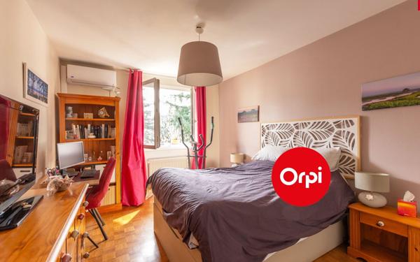 Appartement à vendre    3 pièces • 55 m2 Bron