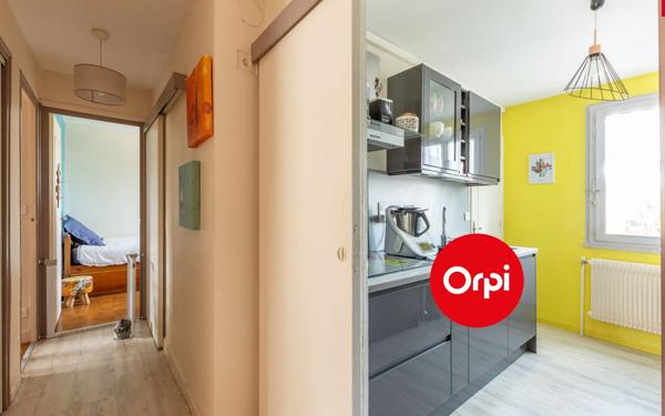 Appartement à vendre    3 pièces • 55 m2 Bron