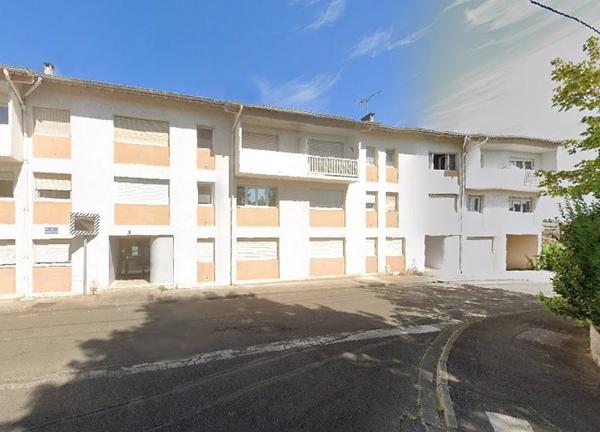 A LOUER Appartement T2 vide MONT DE MARSAN centre ville cave garage balcon