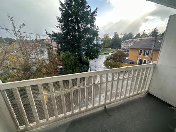 A LOUER Appartement T2 vide MONT DE MARSAN centre ville cave garage balcon