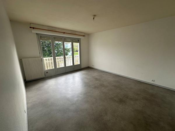 A LOUER Appartement T2 vide MONT DE MARSAN centre ville cave garage balcon