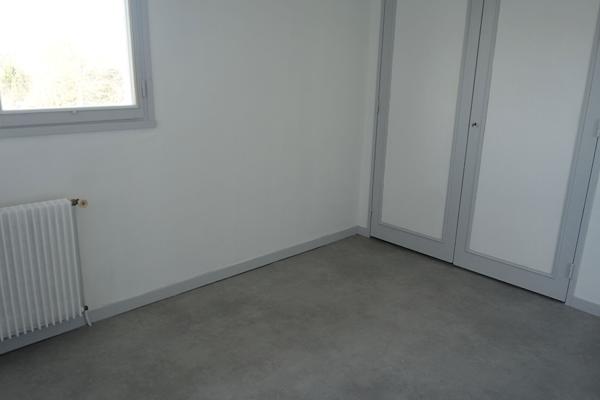 A LOUER Appartement T2 vide MONT DE MARSAN centre ville cave garage balcon