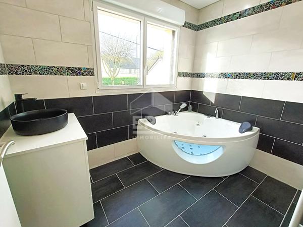 Maison Laval 5 pièce(s) 103 m2