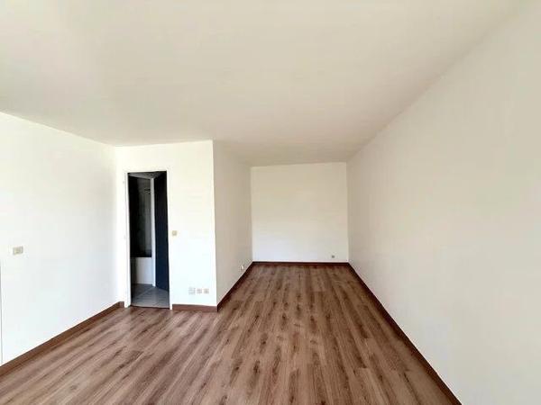 Location Appartement 1 pièces 36 m2 à Combs-la-Ville