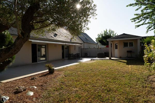 Maison de Plain-Pied Conviviale et Spacieuse . Proche Tours Nord