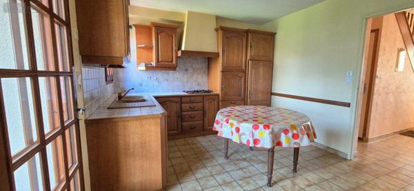 Maison individuelle à vendre à Bonnétable dans la Sarthe (72110), ref : 13808/705