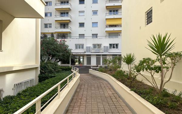 Appartement à vendre    1 pièce • 16,63 m2 Roquebrune-Cap-Martin