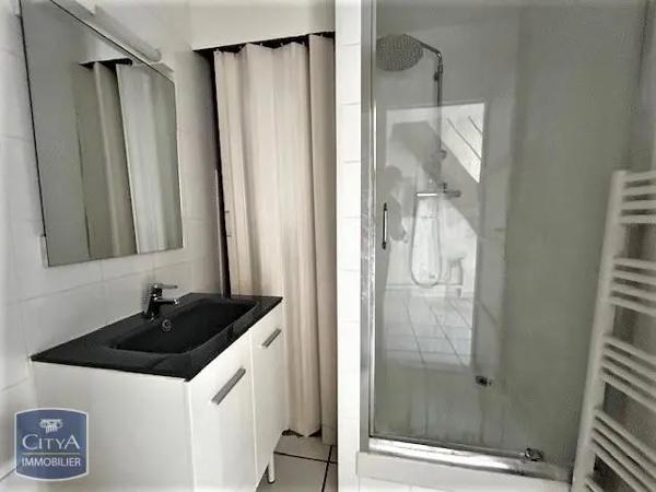 Appartement à louer 2 pièces 27m²