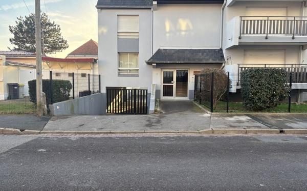 Stationnement à louer    Berck