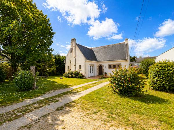 Guérande (44350) Maison familiale 4 chambres – 116 m² – Terrain 933 m² – Proche remparts de Guérande
