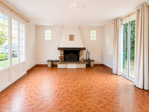Guérande (44350) Maison familiale 4 chambres – 116 m² – Terrain 933 m² – Proche remparts de Guérande