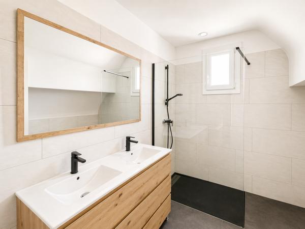 Guérande (44350) Maison familiale 4 chambres – 116 m² – Terrain 933 m² – Proche remparts de Guérande