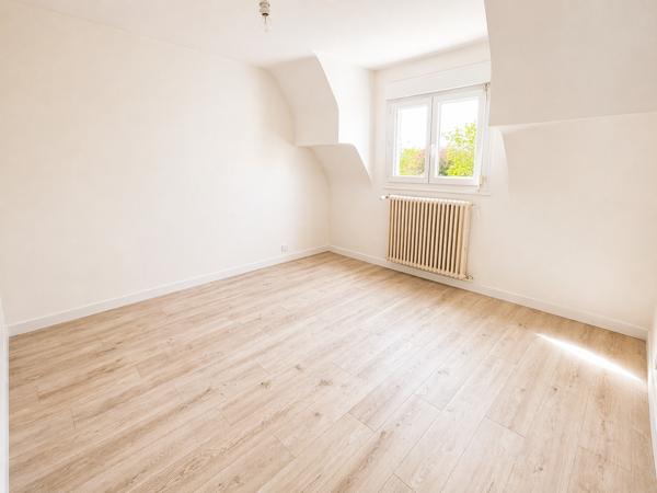 Guérande (44350) Maison familiale 4 chambres – 116 m² – Terrain 933 m² – Proche remparts de Guérande